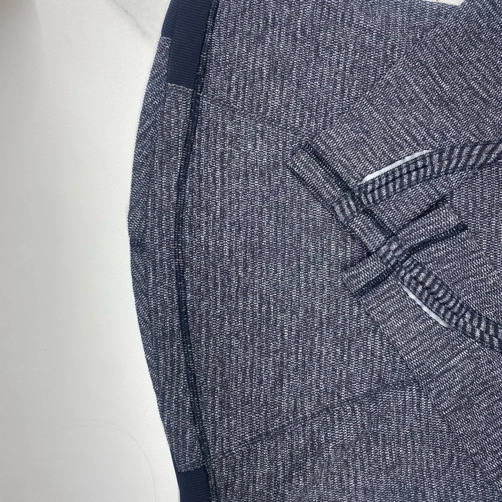 Lululemon Base Runner Long Sleeve Top Sz 4 Heathered Grey Black – EUC - Picture 5 of 9